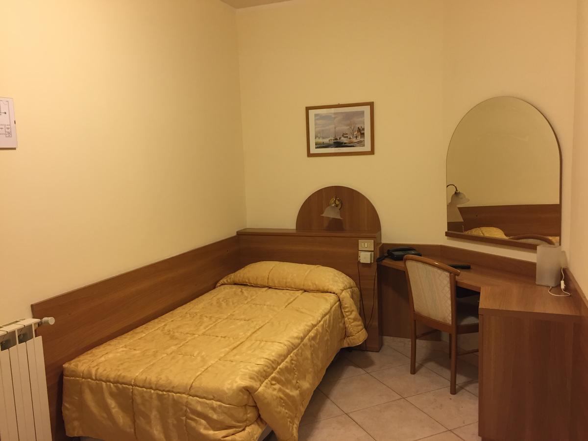 Hotel Rocco Каругате Екстериор снимка