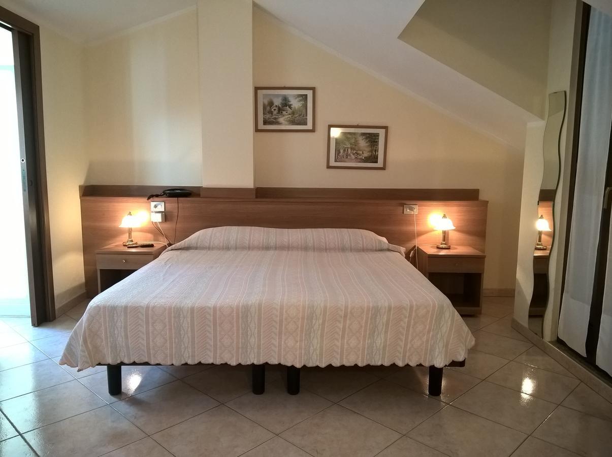 Hotel Rocco Каругате Екстериор снимка